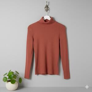 DKNY Ribbed Sleek Turtleneck Femininity Sweater NWT Women's Size Medium